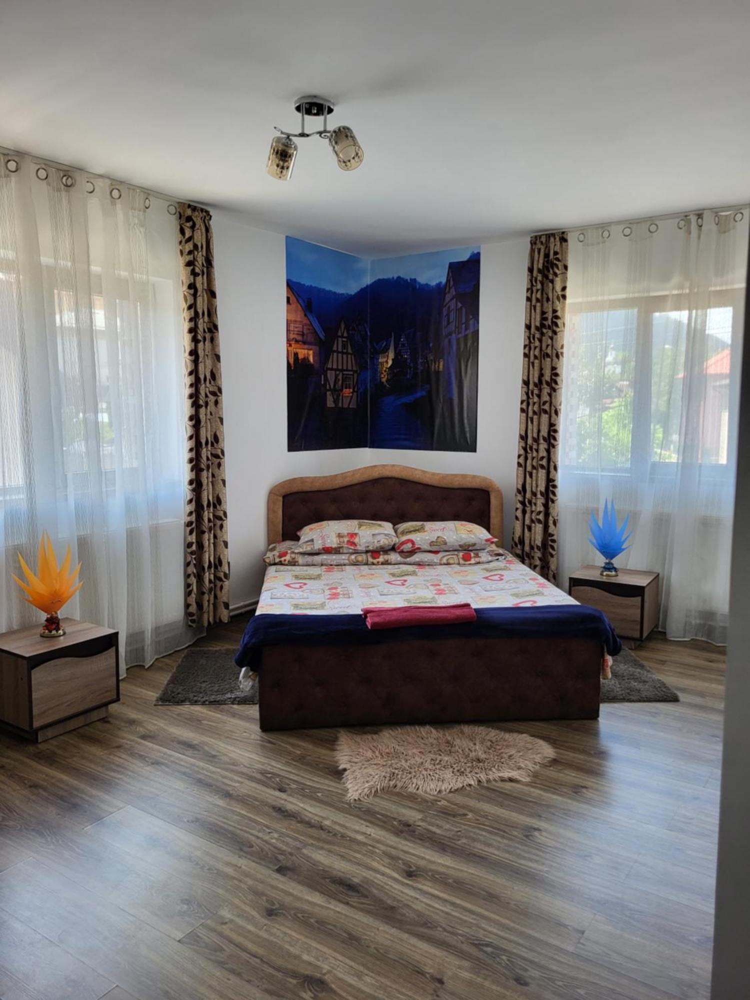 Casa Raraului Villa คัมพูลุง โมลโดเวเนสค์ ภายนอก รูปภาพ